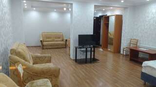 Гостевой дом Дом туриста Миллерово Номер стандарт семейный-2